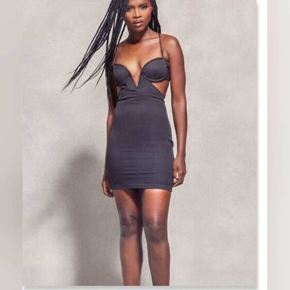 NWT Prettylittlething Black V Bar Detail Strappy Open Back Bodycon Dress 4 XS